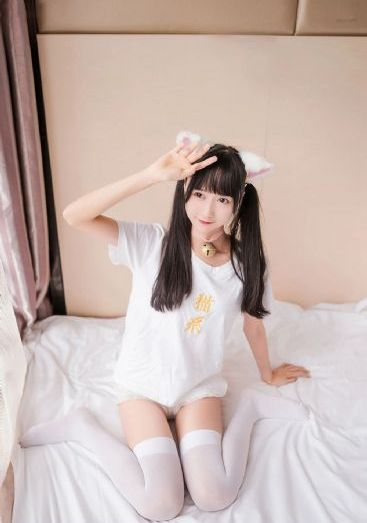 欧美bbb暗夜秀场大厅_免费观看字幕