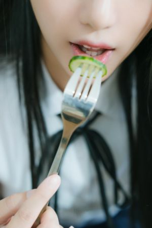 欧美床上揉胸动态图片_午夜在线观看完整版