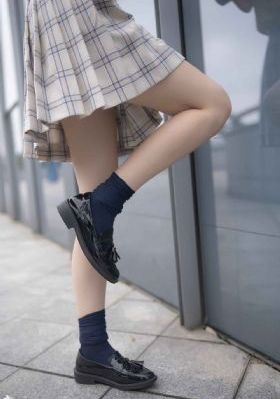 欧美少女韩版图片_BD英语电影完整版在线观看