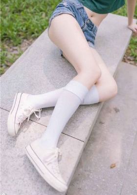 欧美女人背景图_BD电影完整版在线观看