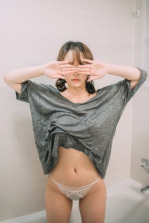 第一次玩弄让她爽到飞_高清免费观看最新