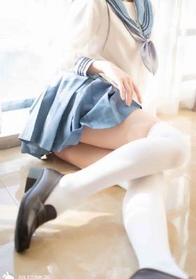 欧美丝袜高清在线_日本成人在线